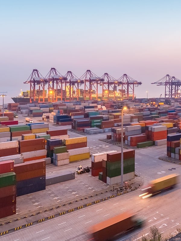container-port-in-nightfall-EFJ7W25 (1)